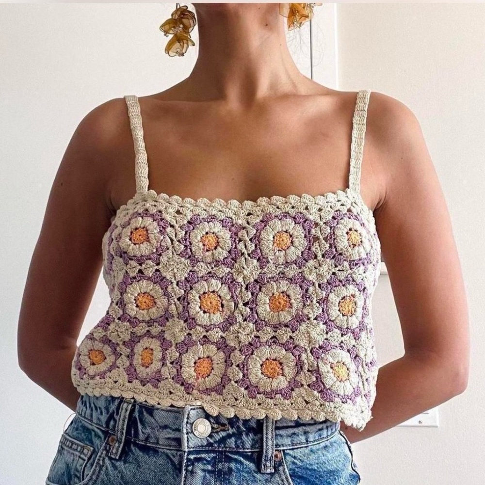 NWT Zara‎ Floral Crochet Women Top - XS-S
